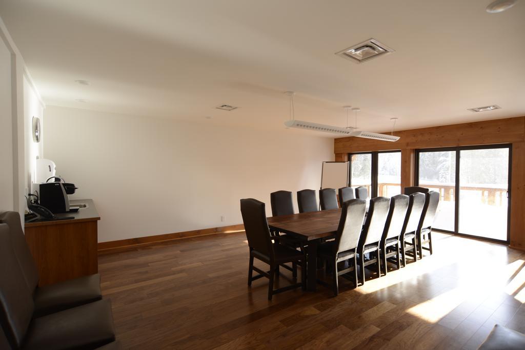 Le Grand R Hotel Saint-Donat-de-Montcalm Buitenkant foto