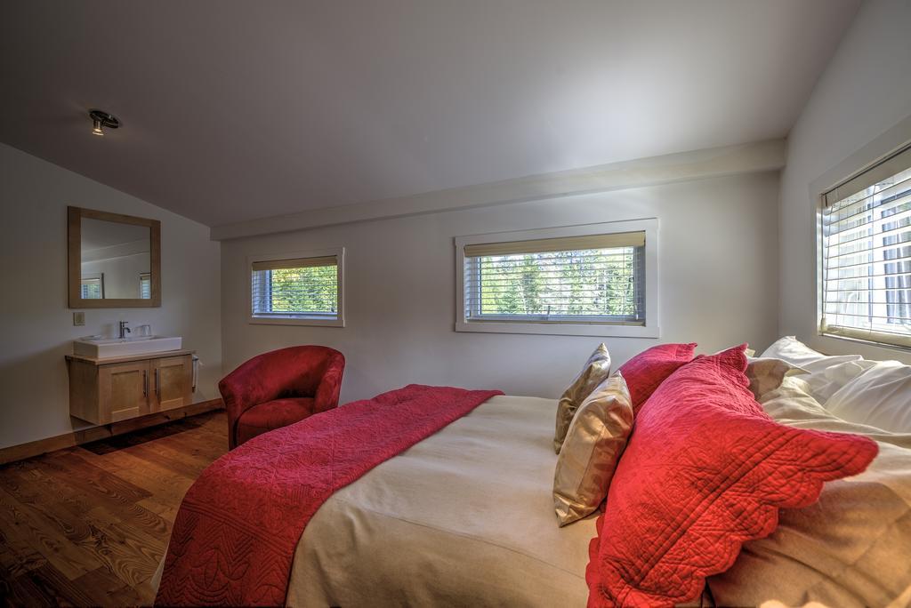 Le Grand R Hotel Saint-Donat-de-Montcalm Buitenkant foto