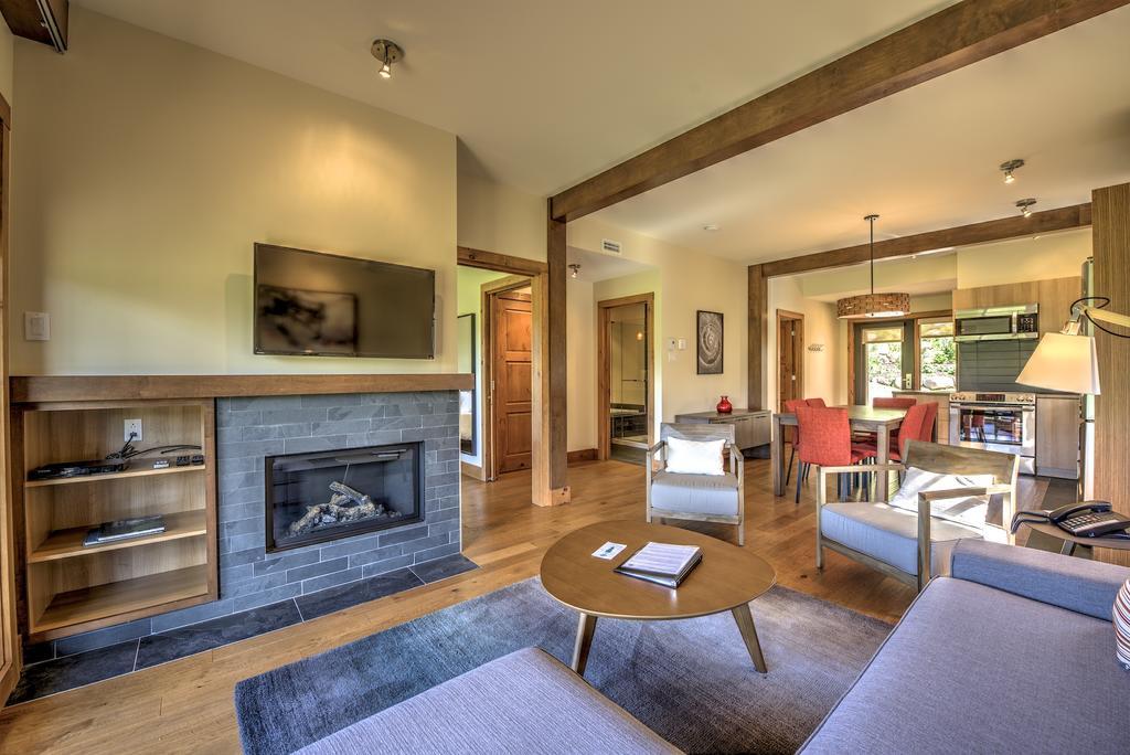 Le Grand R Hotel Saint-Donat-de-Montcalm Buitenkant foto