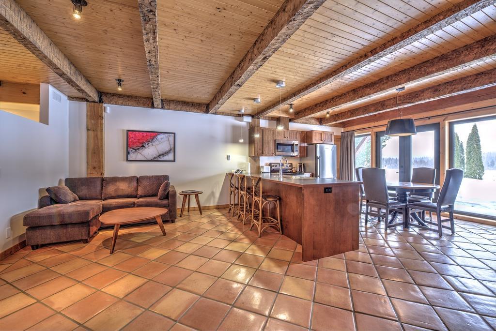 Le Grand R Hotel Saint-Donat-de-Montcalm Buitenkant foto